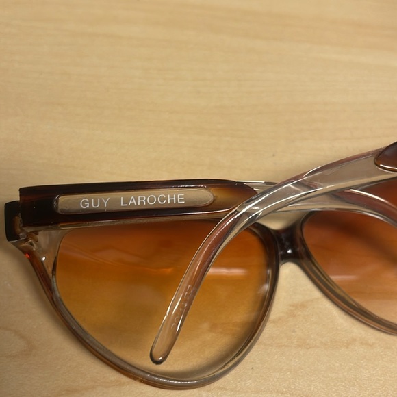 5 Pairs vintage sunglasses from the late 80s REDUCED - Picture 7 of 7